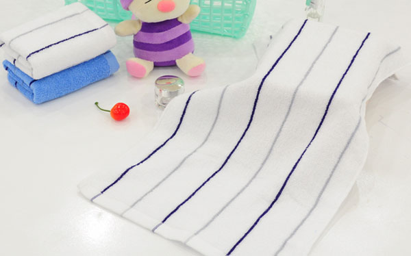 智陽(yáng)白色條紋兒童毛巾