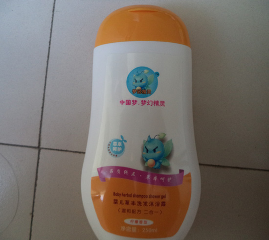 夢幻精靈嬰兒草本洗發(fā)沐浴露(檸檬香型)