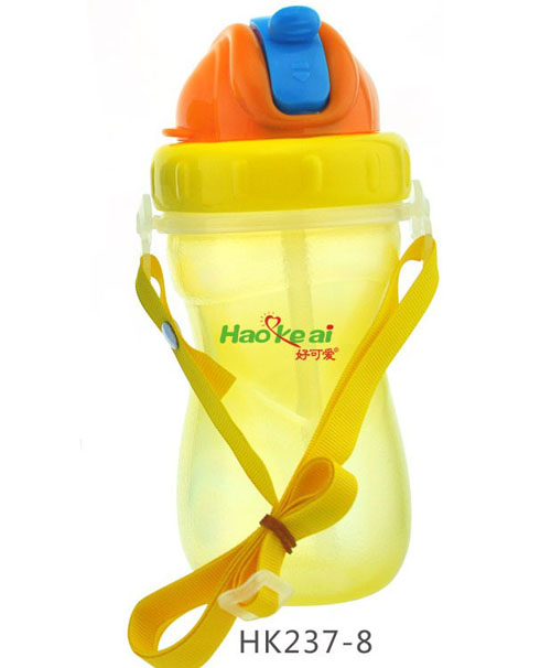 好可愛(ài)弧形(多色)兒童吊帶水壺黃色