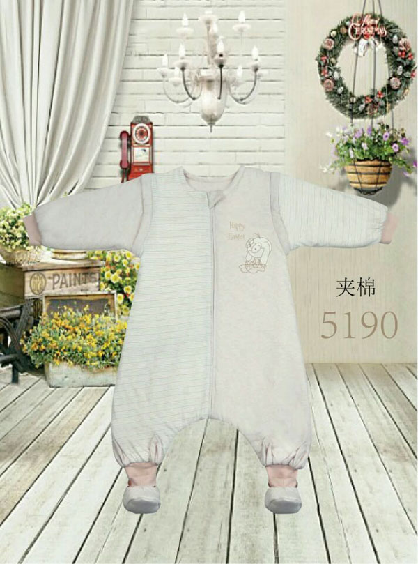 快樂(lè)小天天夾棉連體衣