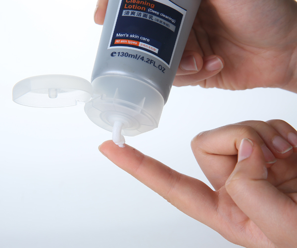 米蘭妮男士清爽潔面乳(深度凈膚).jpg 米蘭妮男士清爽潔面乳(深度凈膚).jpg