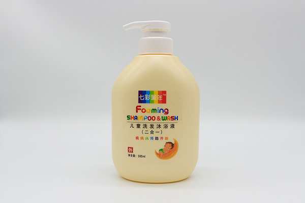 七彩童年兒童洗發(fā)沐浴(二合一).jpg 七彩童年兒童洗發(fā)沐浴(二合一).jpg
