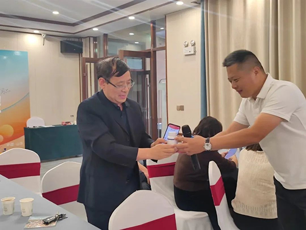 美國(guó)韋達(dá)普VIP客戶終端賦能會(huì)暨山東棗莊線下沙龍會(huì)6.jpg 美國(guó)韋達(dá)普VIP客戶終端賦能會(huì)暨山東棗莊線下沙龍會(huì)6.jpg