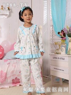 ��¶���{��ɫ˯��