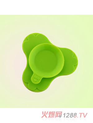 ؐσͯzP(pn)ˤC߾Gɫ